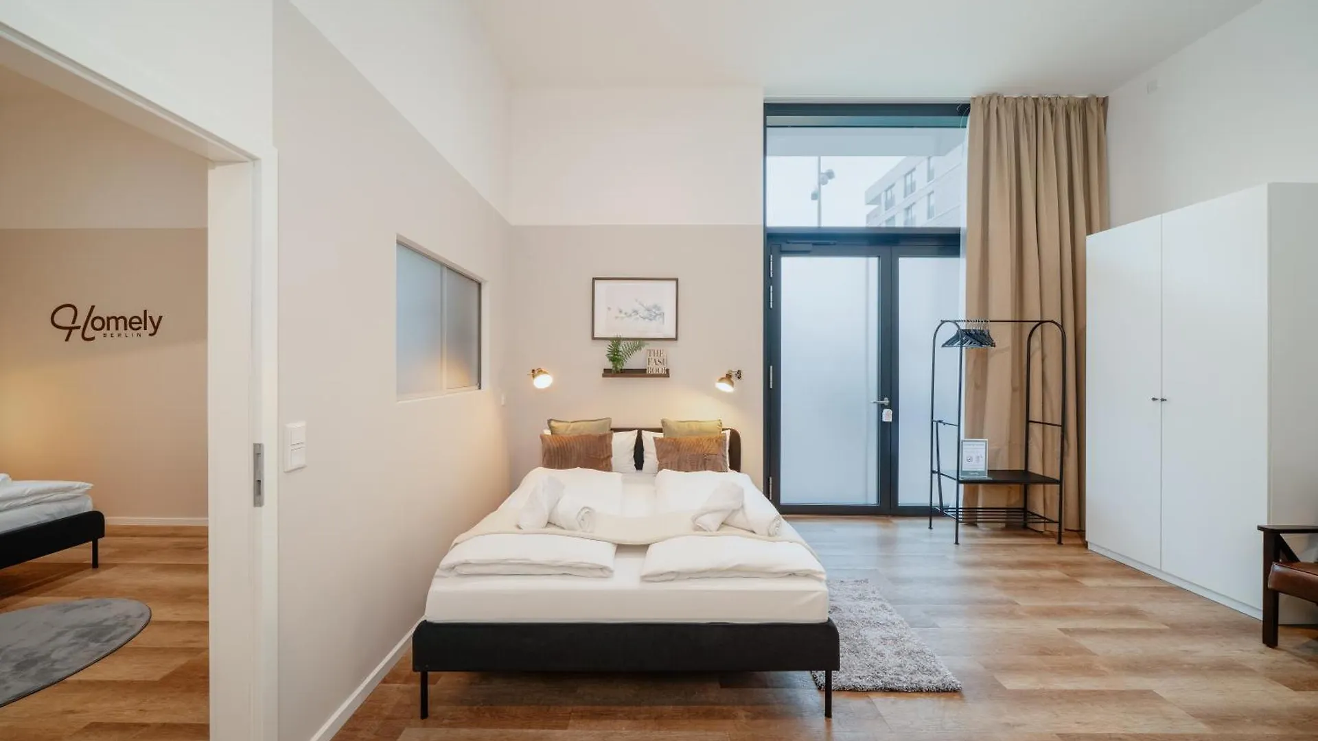 Homely Berlin - New Build , Near River , Main Station , Family & Business 아파트