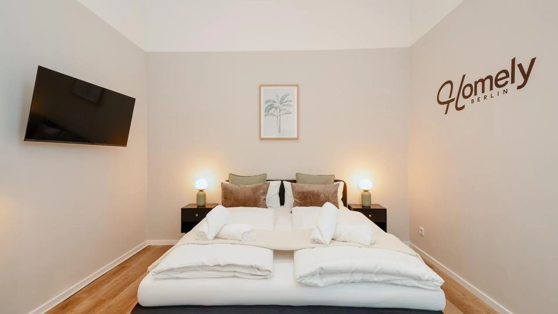 Homely Berlin - New Build , Near River , Main Station , Family & Business